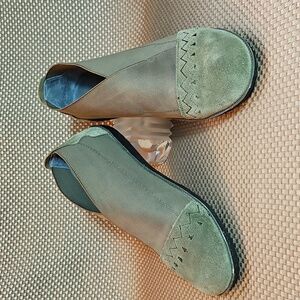 Sundance Cute & Comfy Loafers - 7½-8 / 38 - Soft Mossy Green